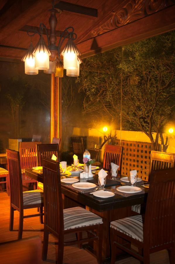 Royal Elegance Hotel Lahore Exterior photo
